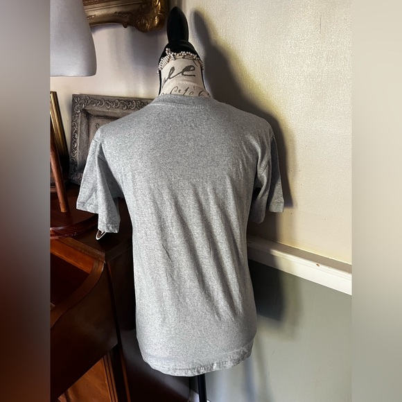 🩶 RealTree Please Do Not Feed Bears Heather Grey Tee NWT - Picture 4 of 6